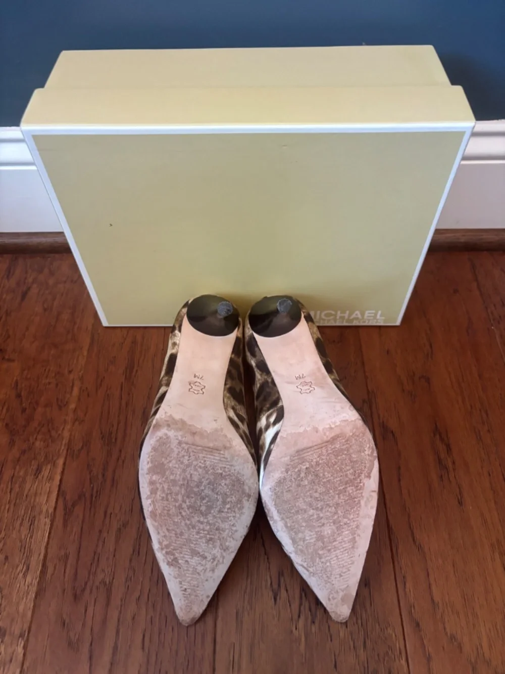Leopard Michael Kors Pumps - Picture 6 of 6